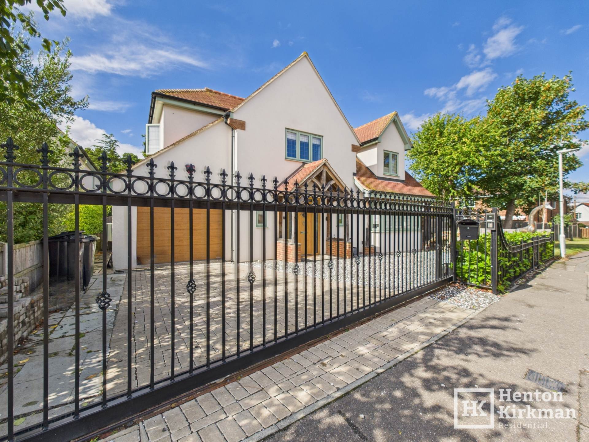 Additional Property Image 4 bedroom Detached for sale in Billericay 26