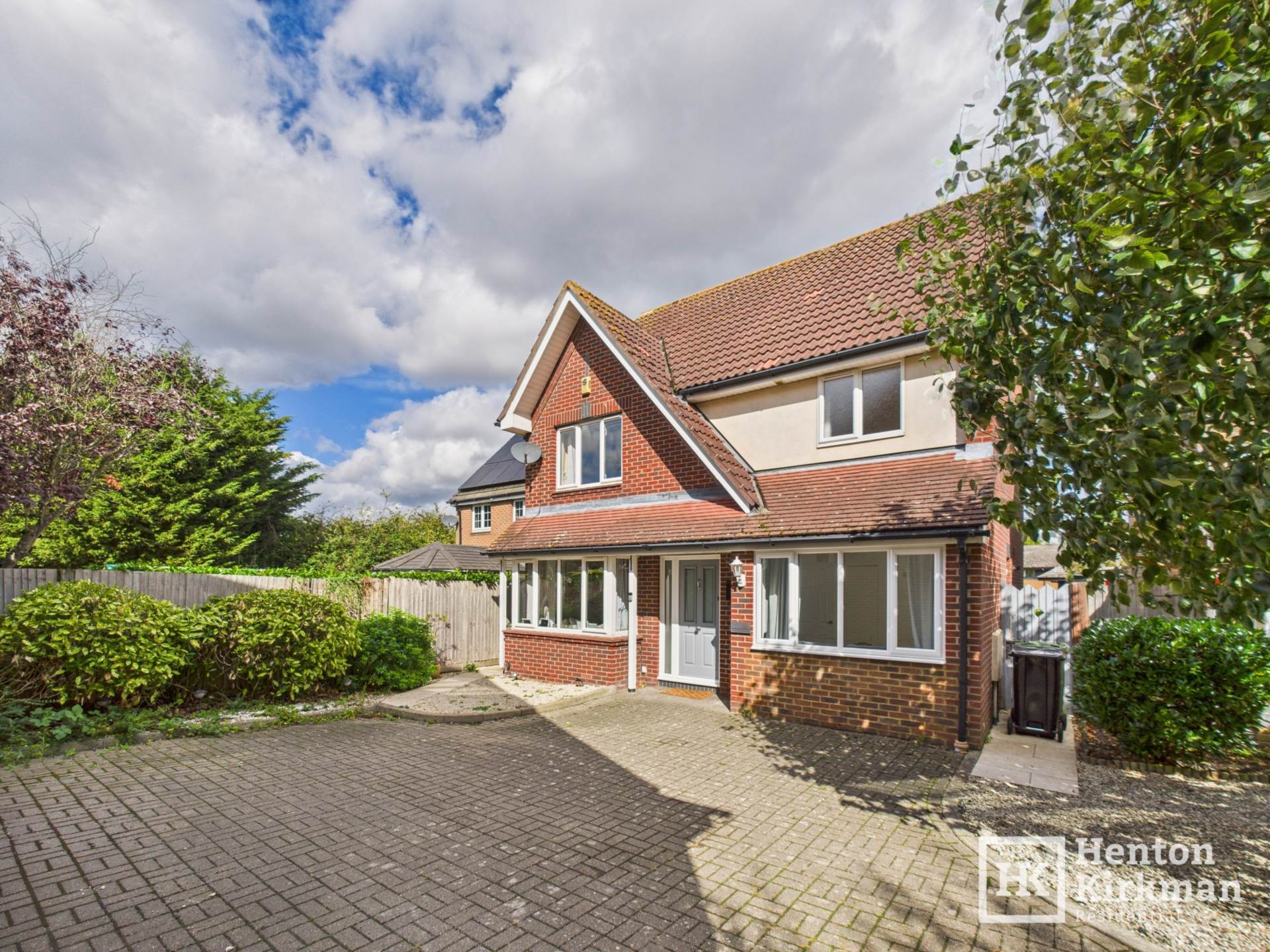 4 bedroom Detached for sale in Billericay