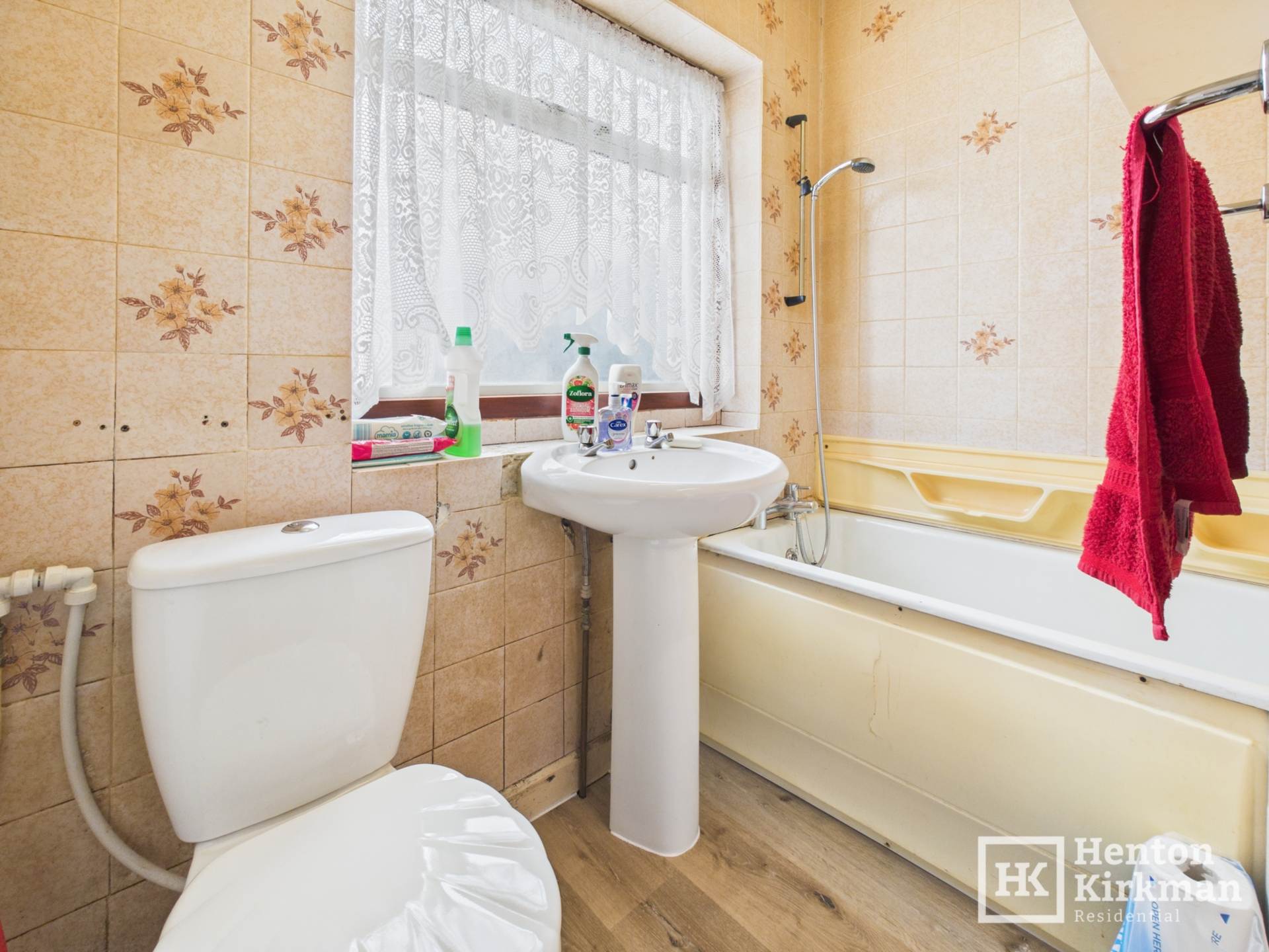 Additional Property Image 2 bedroom Semi Detached Bungalow for sale in Billericay 9