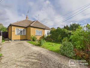 2 bedroom Semi Detached Bungalow for sale in Billericay