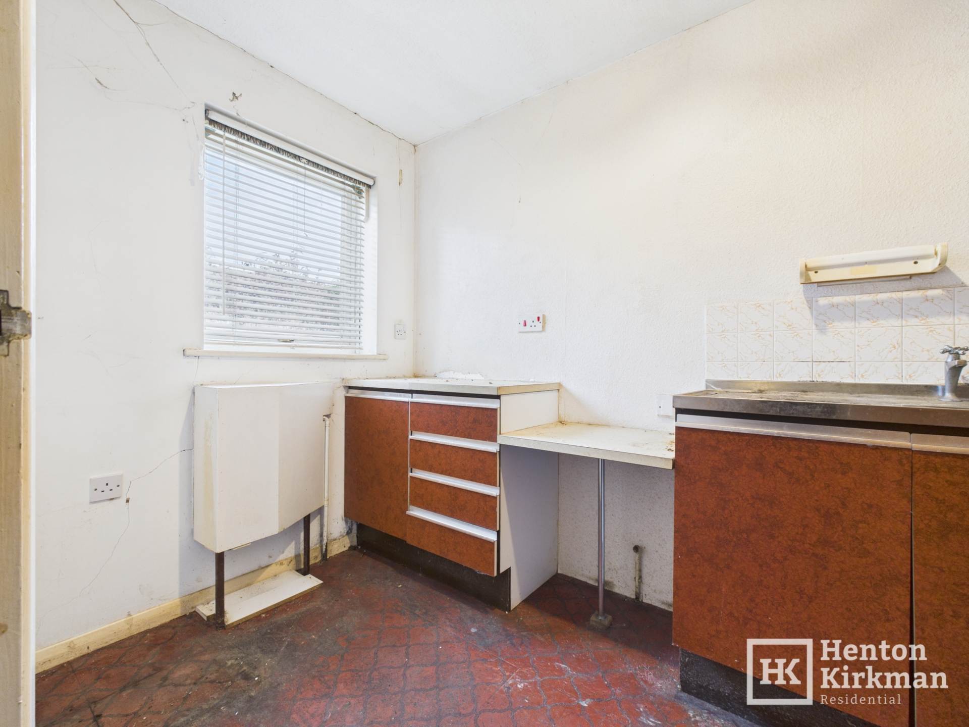 Additional Property Image 2 bedroom Terraced for sale in Billericay 5