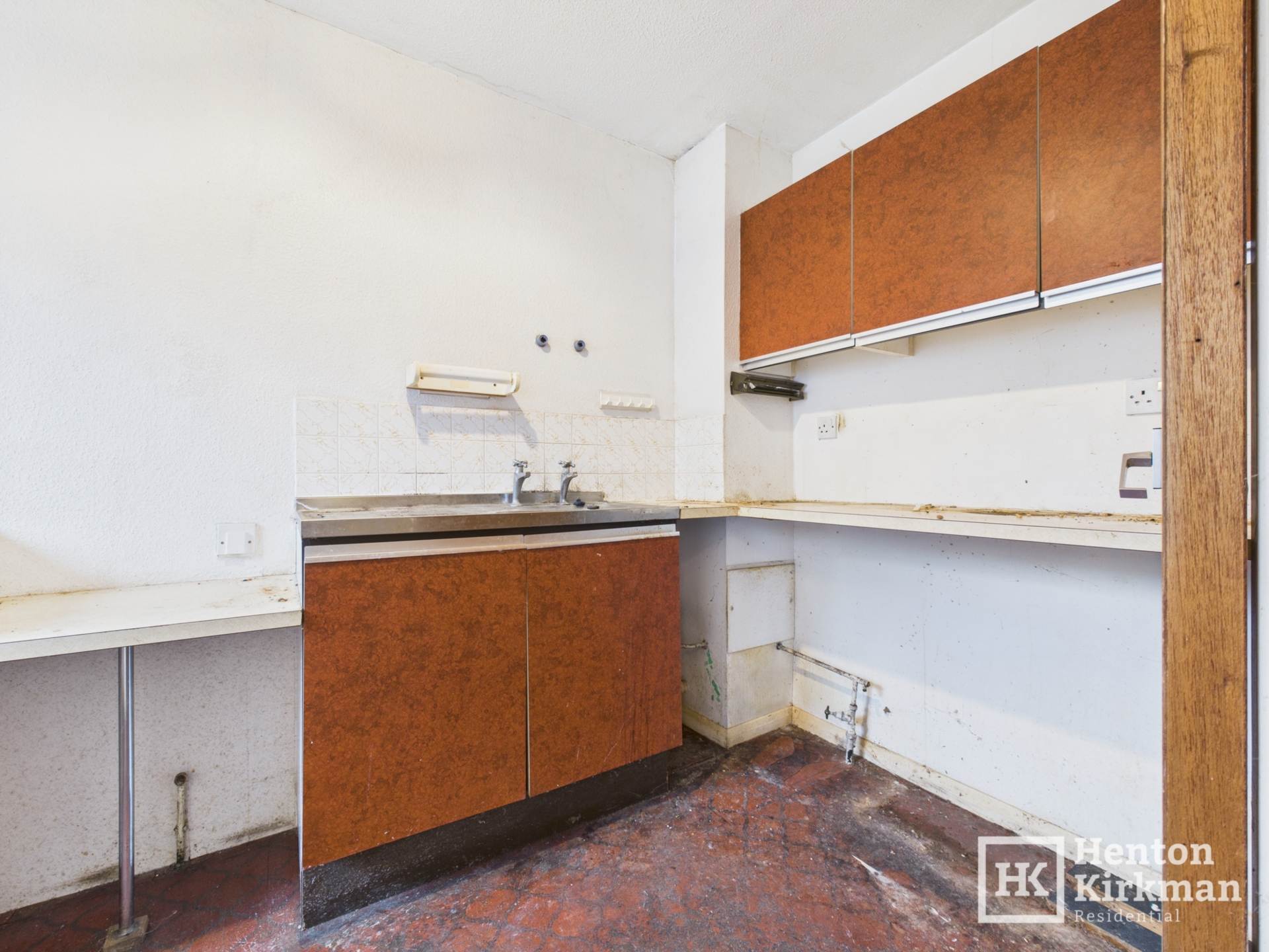 Additional Property Image 2 bedroom Terraced for sale in Billericay 6