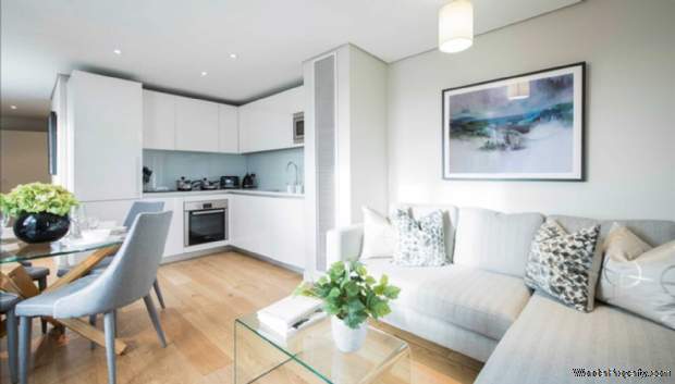 3 bedroom Flat to rent in London