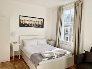 0 bedroom Studio to rent in London