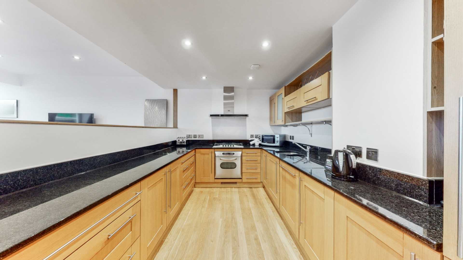 Additional Property Image 2 bedroom Flat to rent in London 8