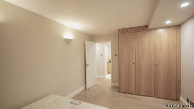 Additional Property Image 1 bedroom Flat for sale in London 6
