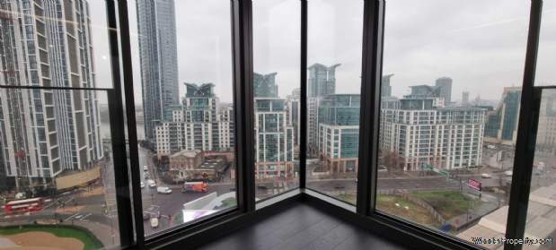 2 bedroom Flat for sale in London