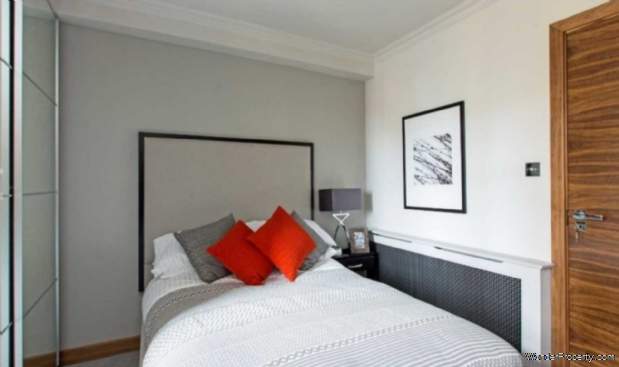 Additional Property Image 3 bedroom Flat for sale in London 9