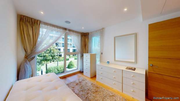 Additional Property Image 2 bedroom Flat for sale in London 13