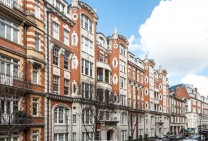 2 bedroom Flat to rent in London