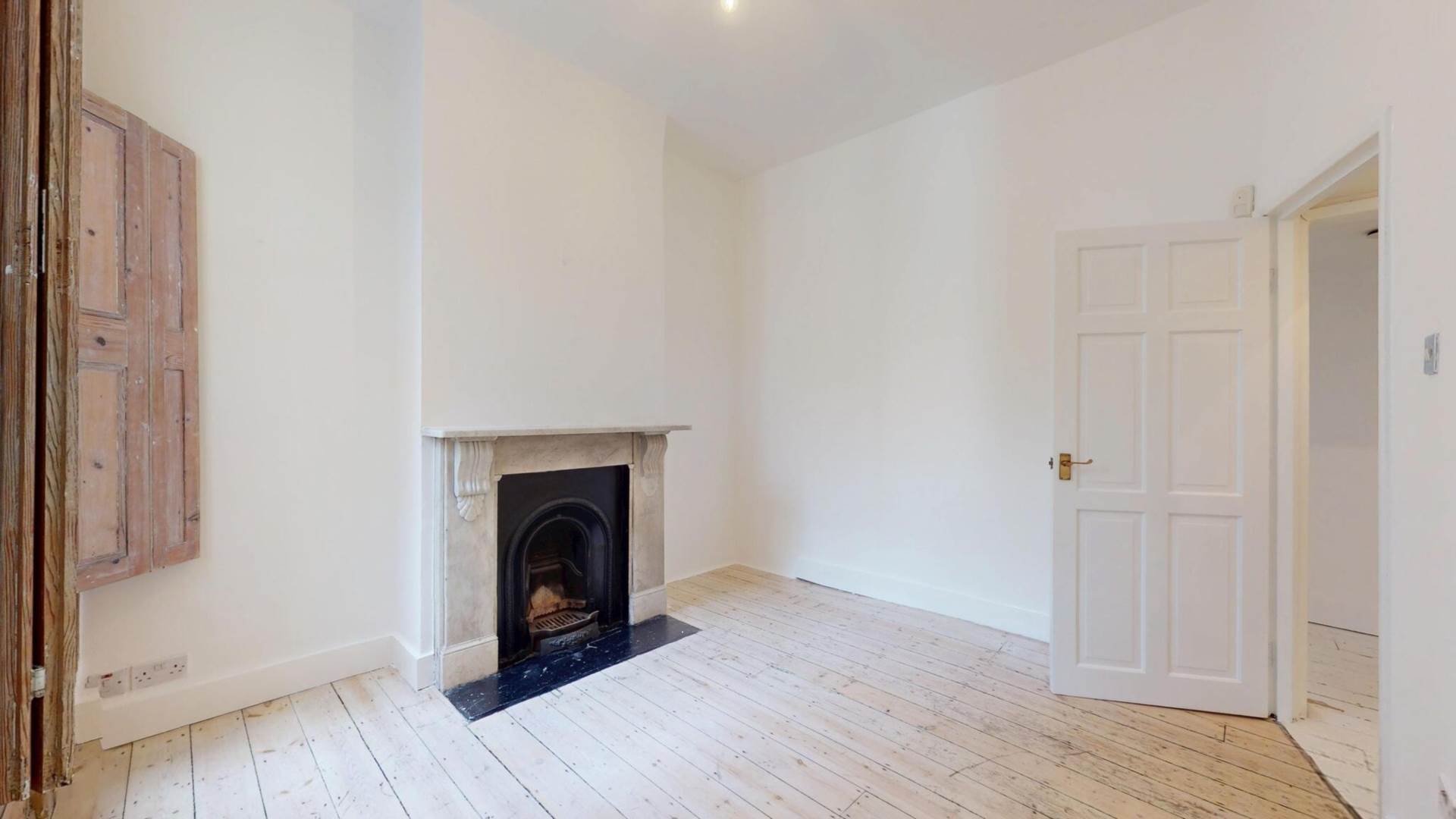 Additional Property Image 2 bedroom Flat for sale in London 3