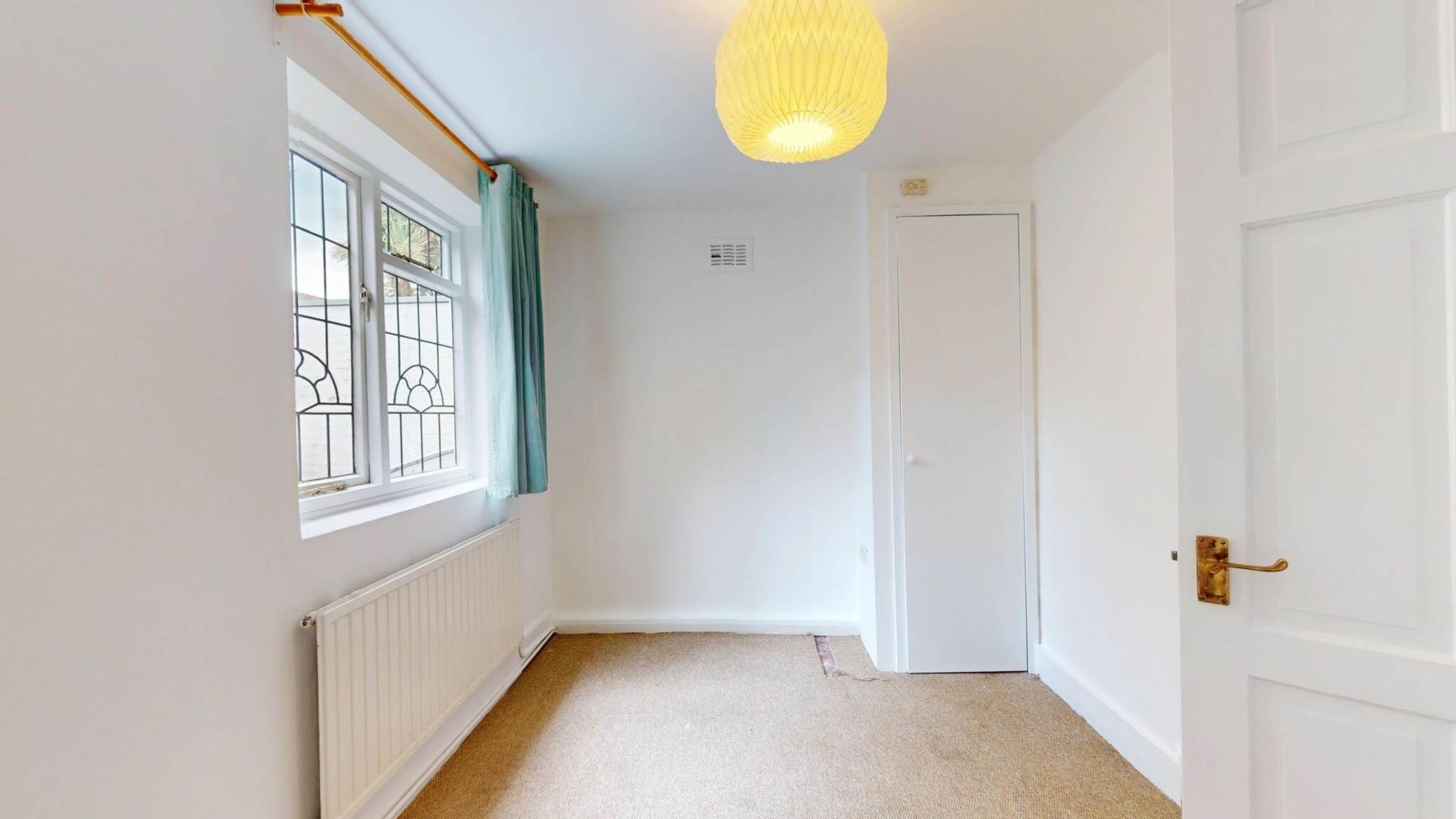 Additional Property Image 2 bedroom Flat for sale in London 8