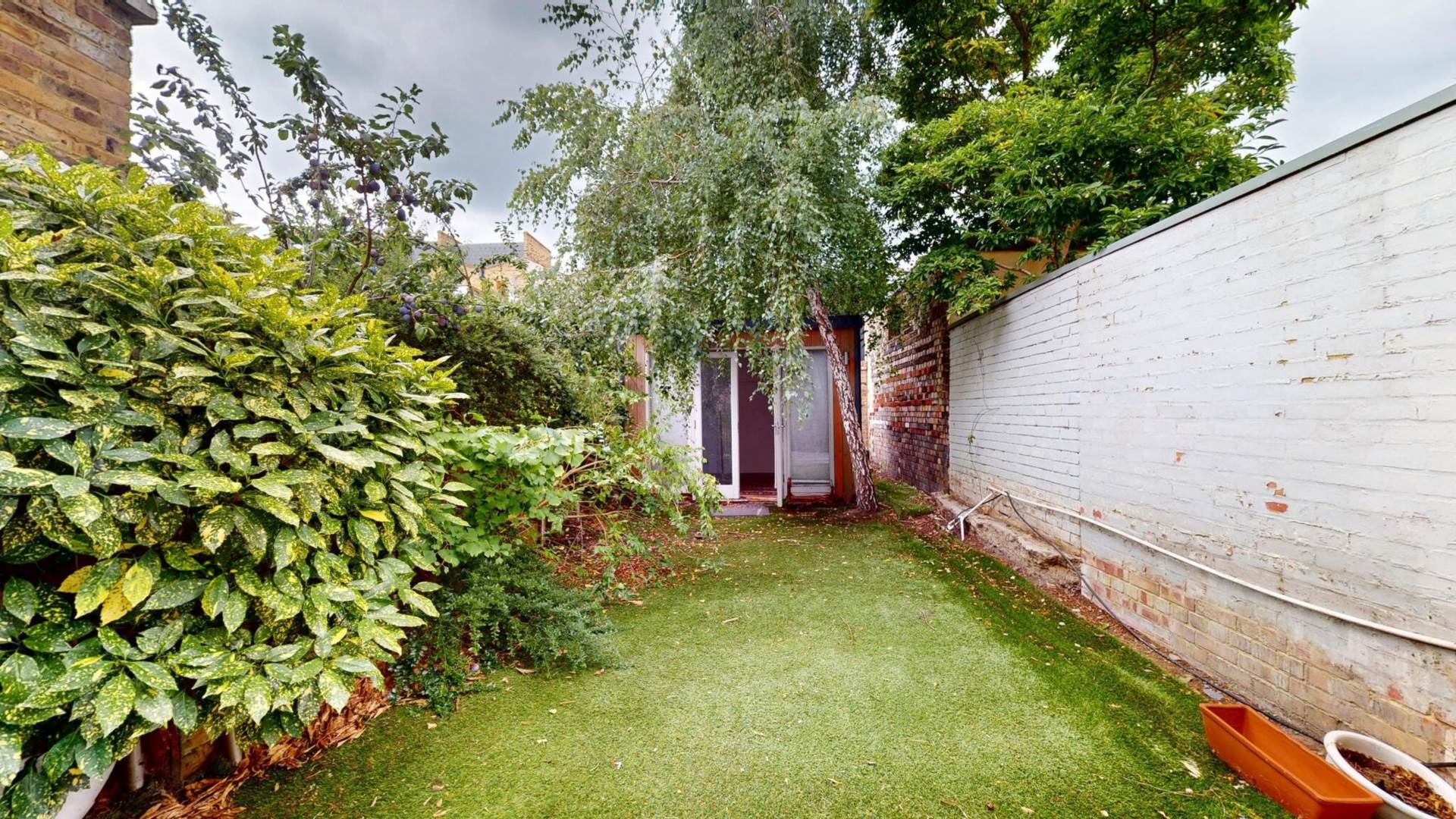 Additional Property Image 2 bedroom Flat for sale in London 15