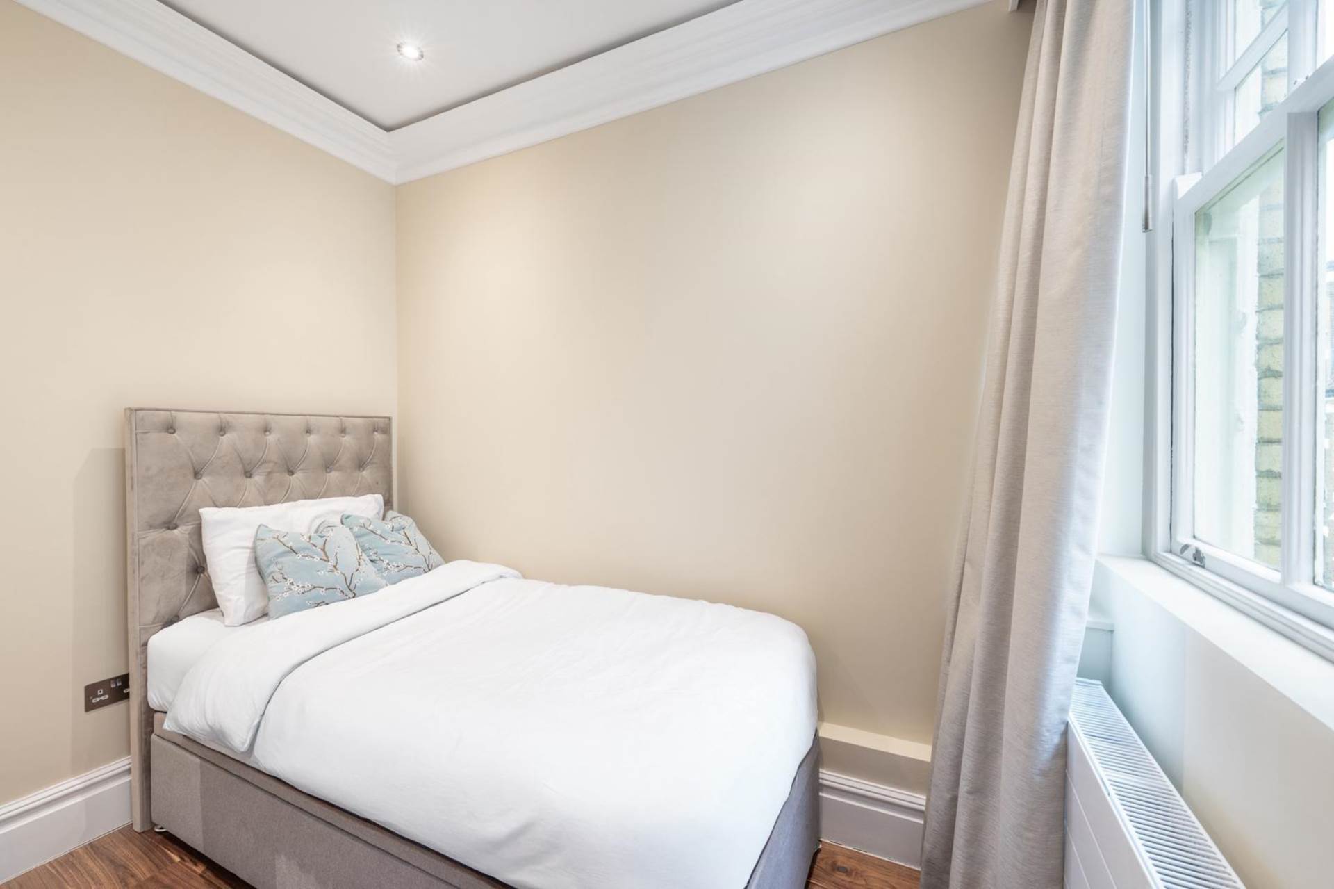 Additional Property Image 4 bedroom Flat to rent in London 18