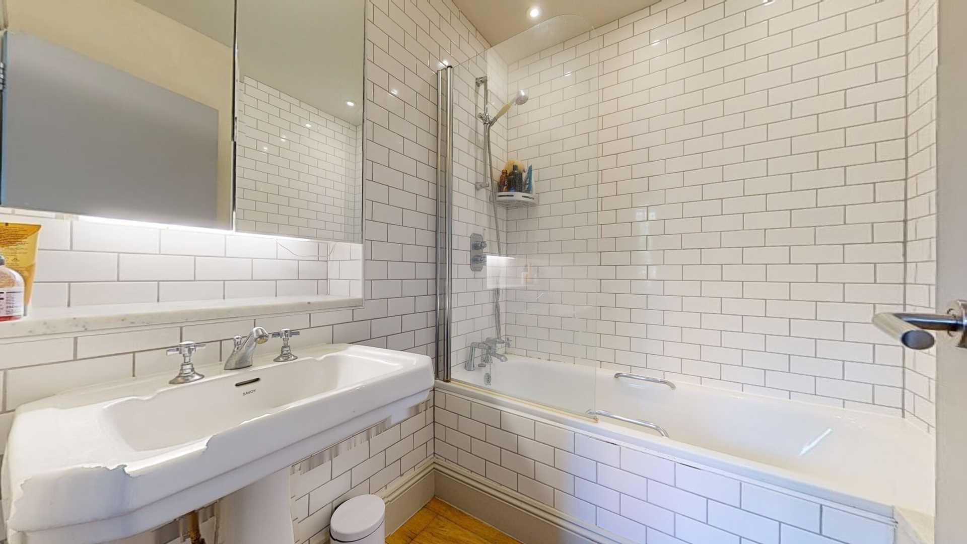 Additional Property Image 1 bedroom Flat for sale in London 3