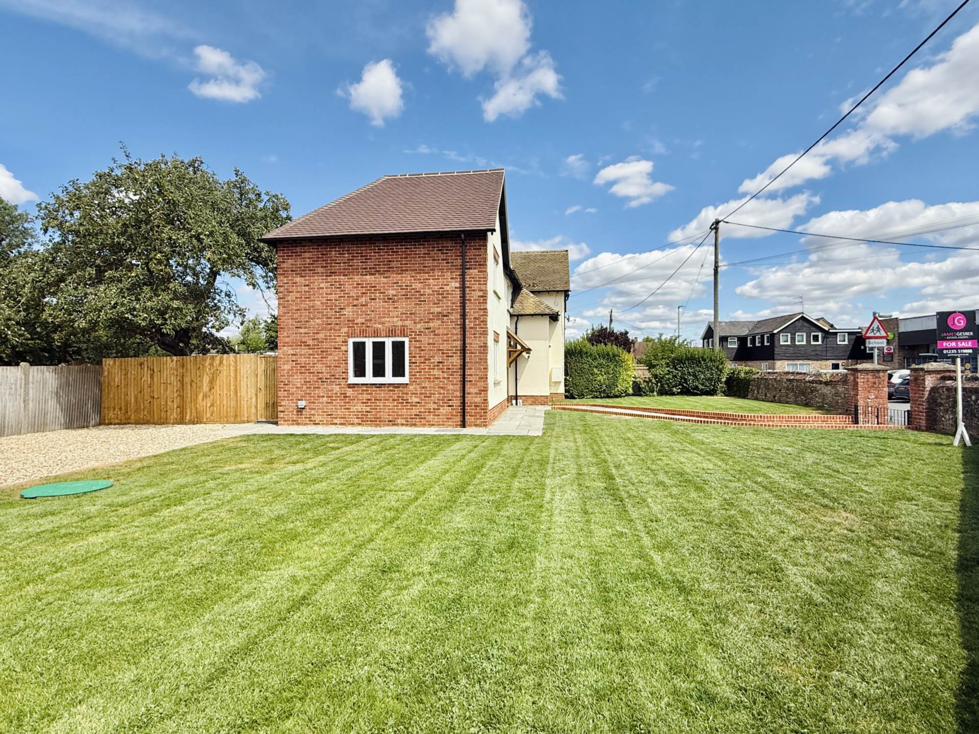 Additional Property Image 4 bedroom Semi Detached for sale in Faringdon 13