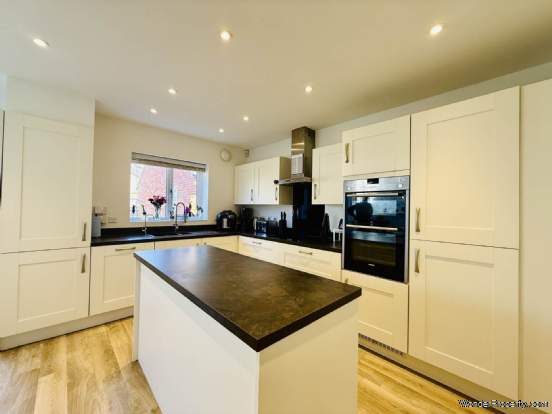 Additional Property Image 4 bedroom Detached for sale in Didcot 2