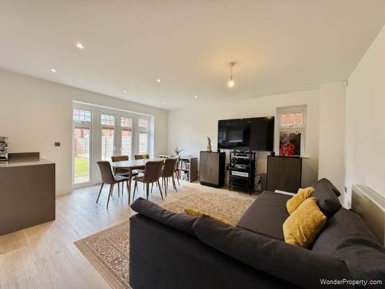 Additional Property Image 4 bedroom Detached for sale in Wallingford 3