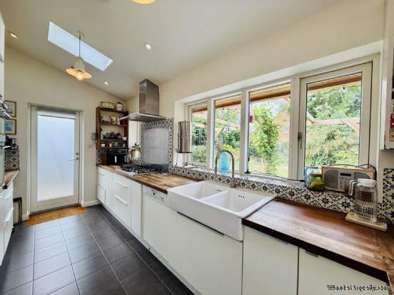 Additional Property Image 5 bedroom Detached for sale in Wallingford 4