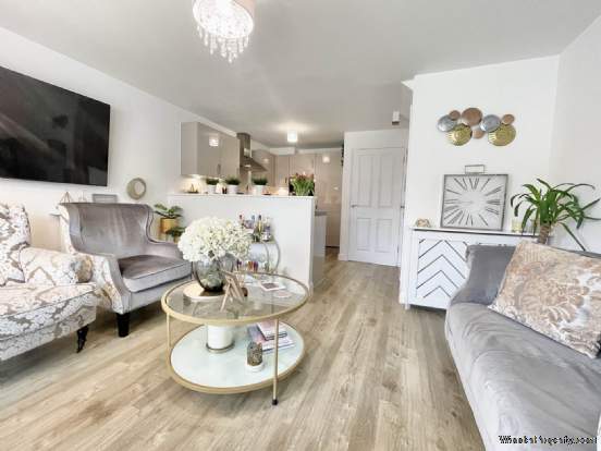 Additional Property Image 4 bedroom Town House for sale in Abingdon 7