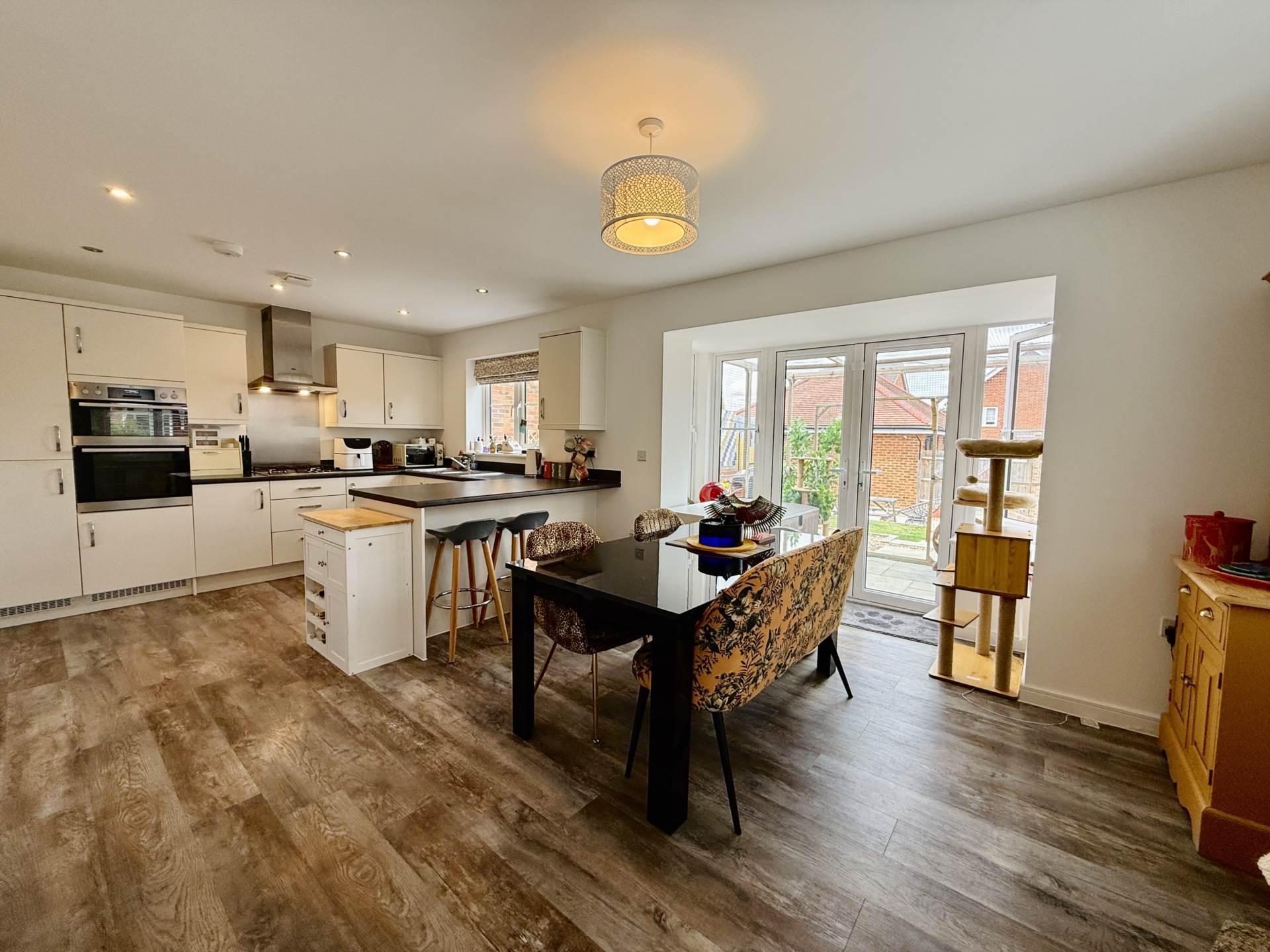 Additional Property Image 4 bedroom Detached for sale in Wallingford 5
