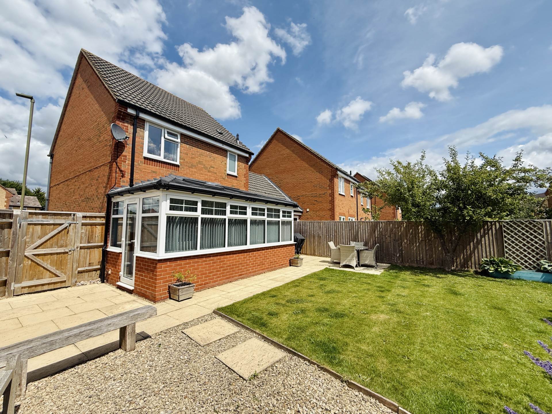 Additional Property Image 3 bedroom Link Detached House for sale in Didcot 12