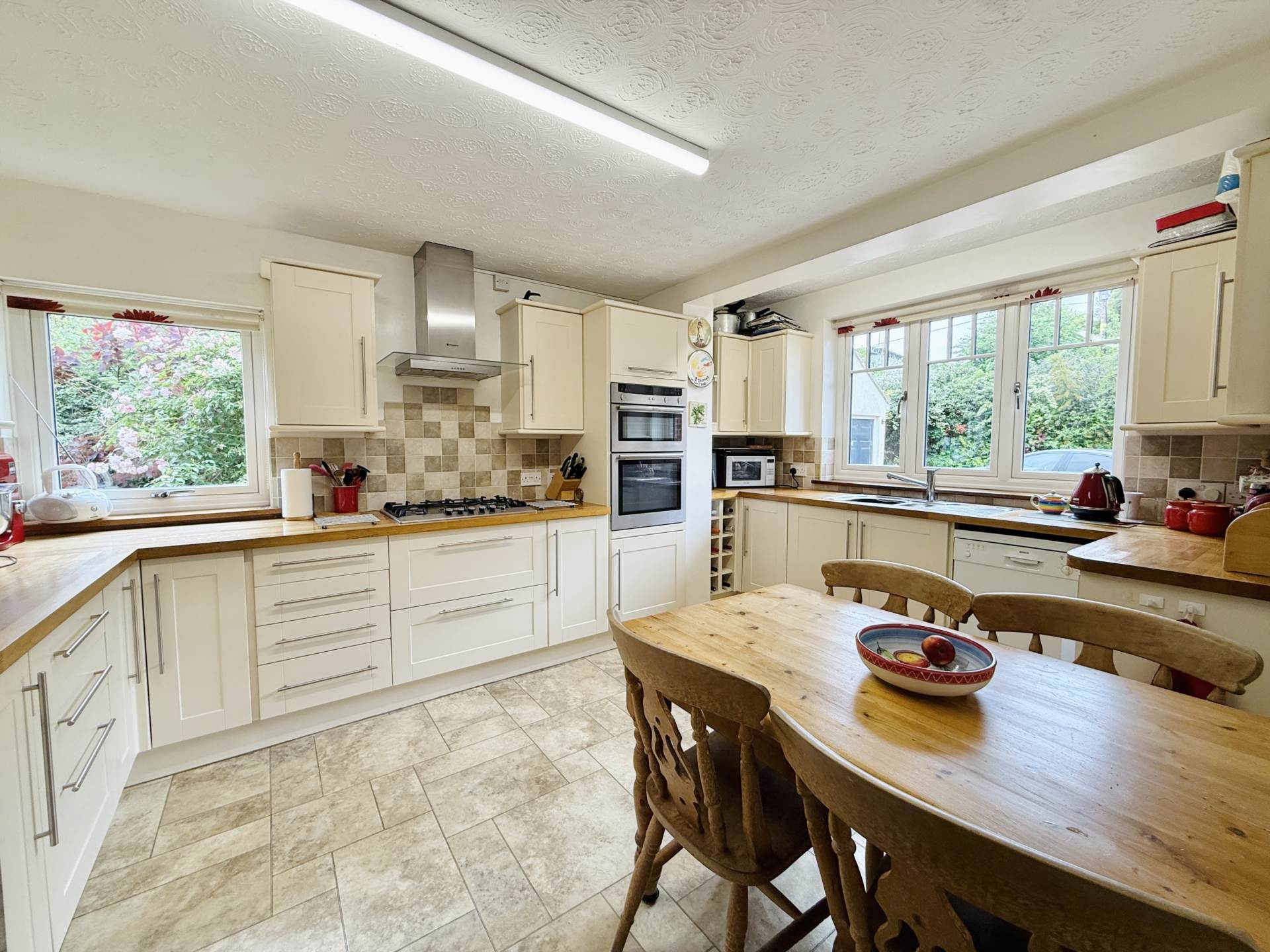 Additional Property Image 4 bedroom Detached for sale in Wallingford 2