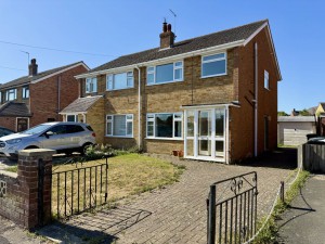 3 bedroom Semi Detached for sale in Didcot