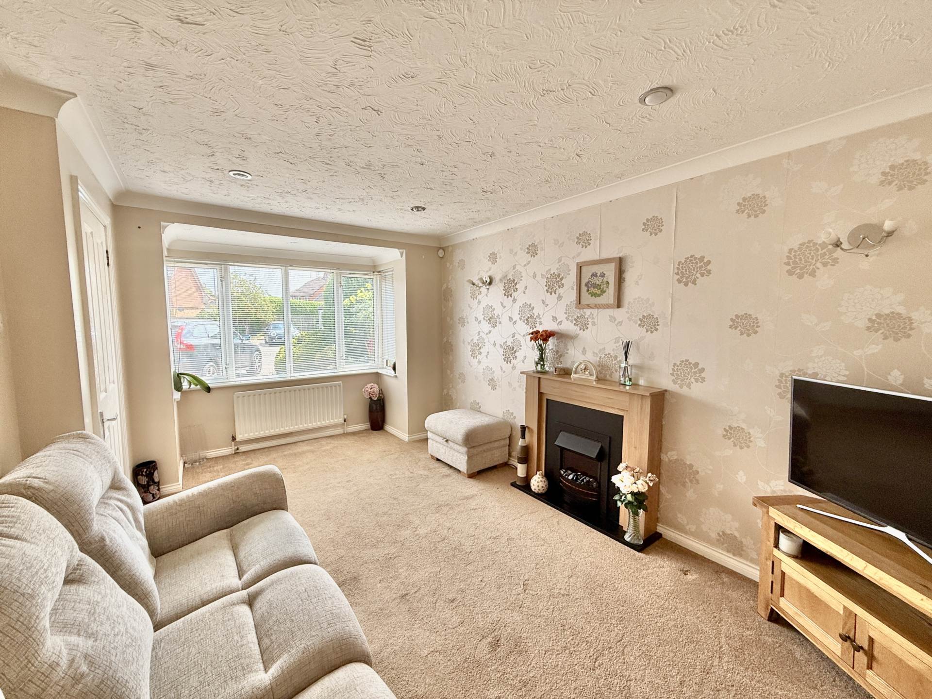 Additional Property Image 3 bedroom Link Detached House for sale in Didcot 2