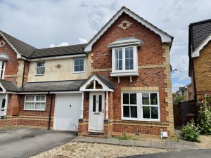 3 bedroom Semi Detached for sale in Didcot