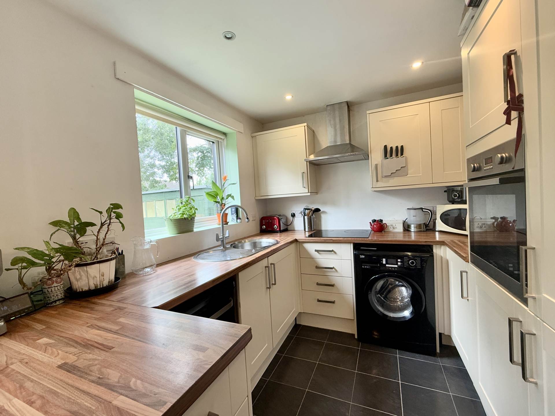 Additional Property Image 3 bedroom Semi Detached for sale in Didcot 2