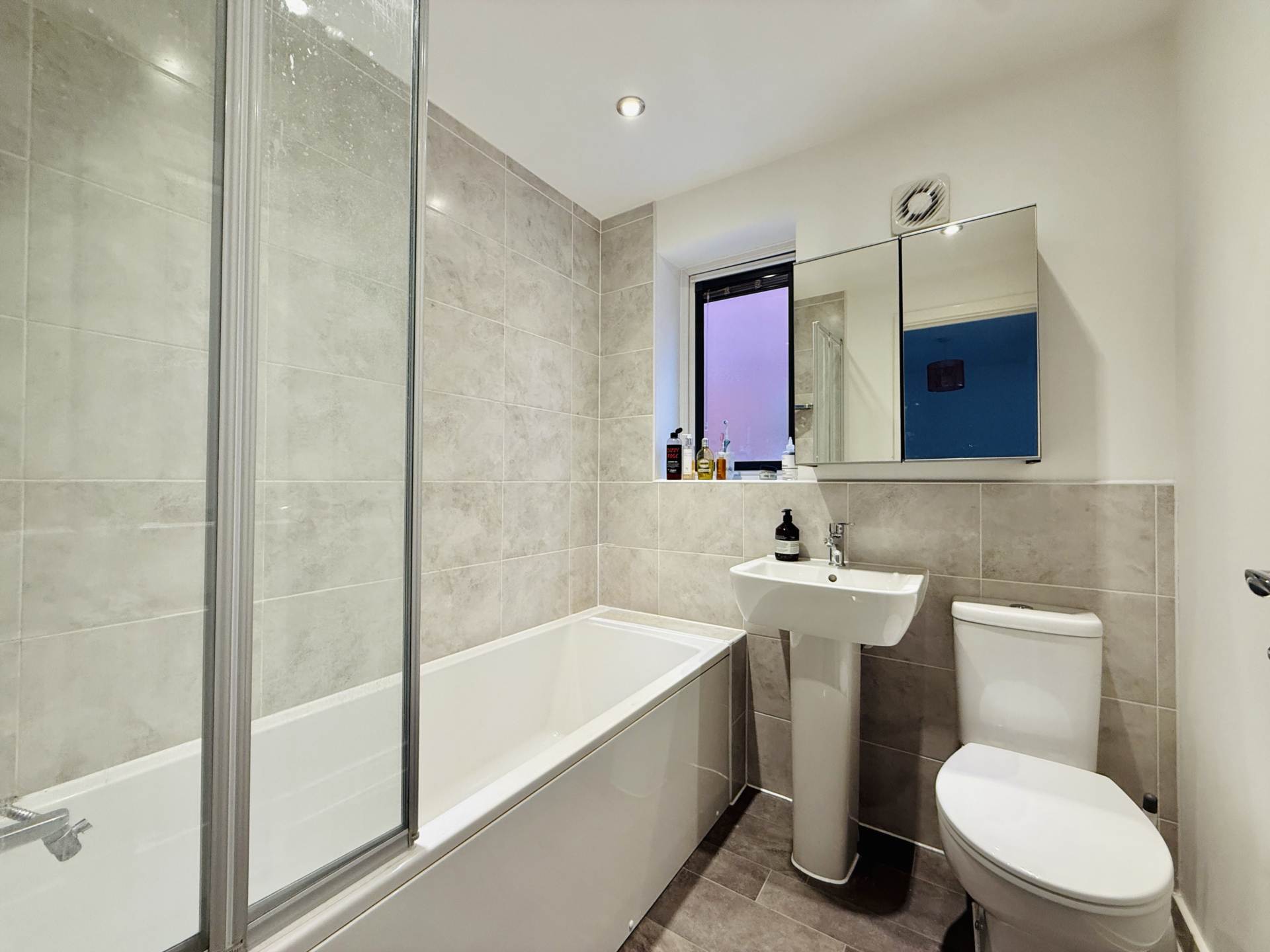 Additional Property Image 3 bedroom Terraced for sale in Thatcham 10