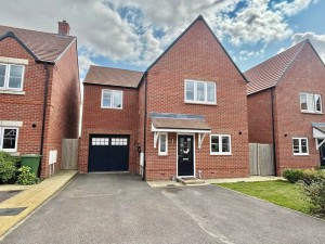 4 bedroom Detached for sale in Wantage