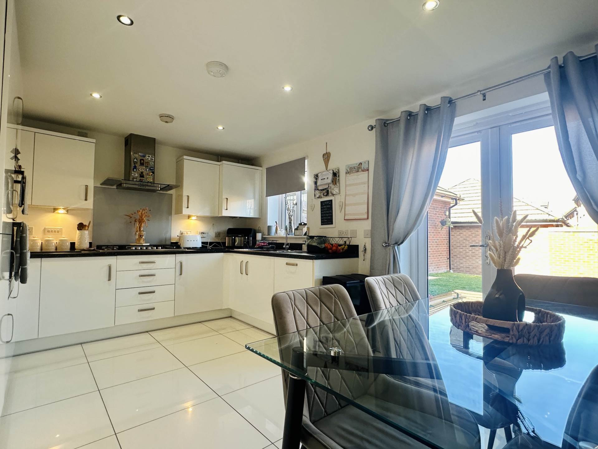Additional Property Image 3 bedroom Semi Detached for sale in Didcot 6