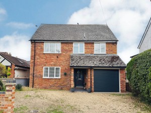 4 bedroom Detached for sale in Didcot