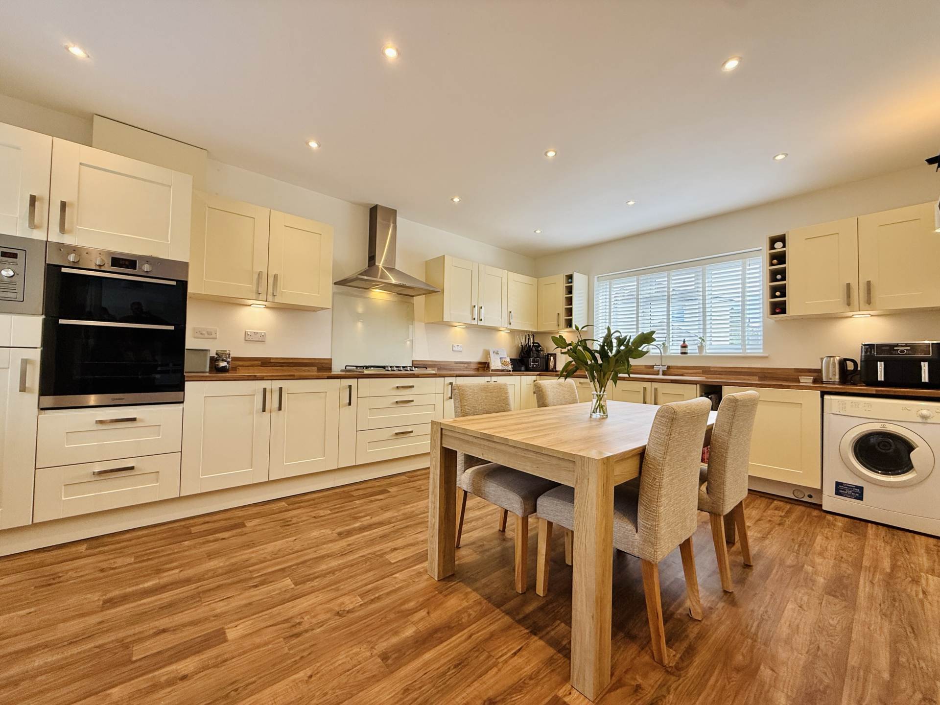 Additional Property Image 3 bedroom Semi Detached for sale in Didcot 2