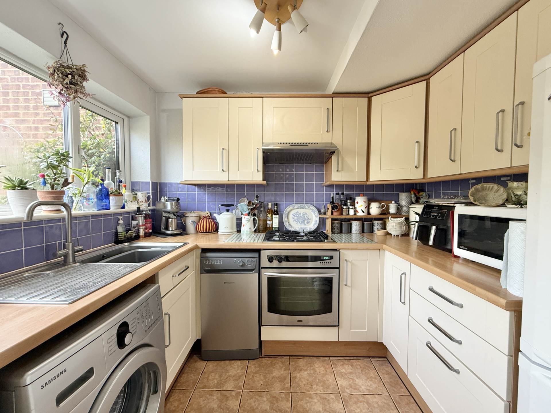 Additional Property Image 3 bedroom Semi Detached for sale in Wallingford 2