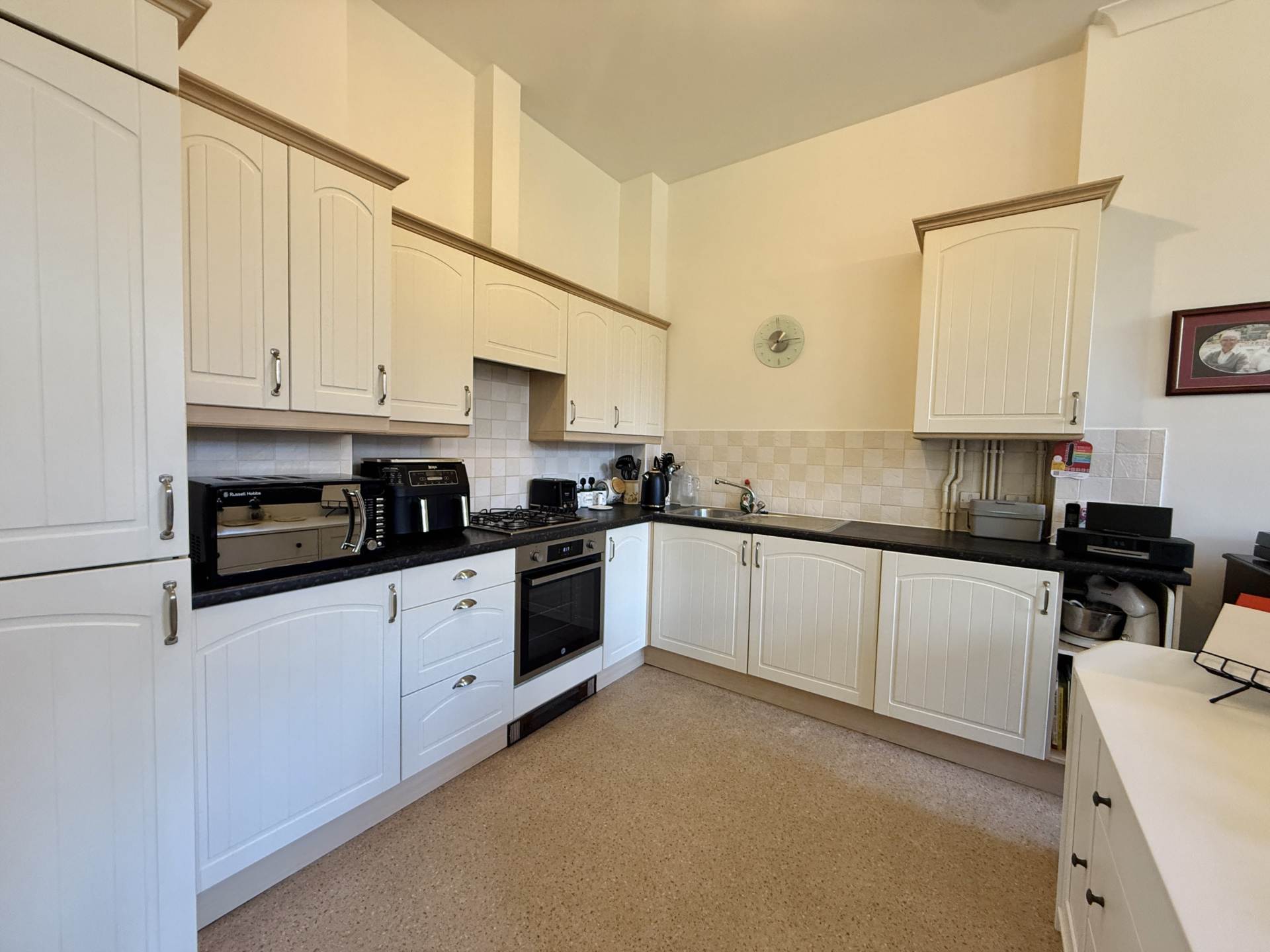 Additional Property Image 1 bedroom Apartment for sale in Wallingford 2