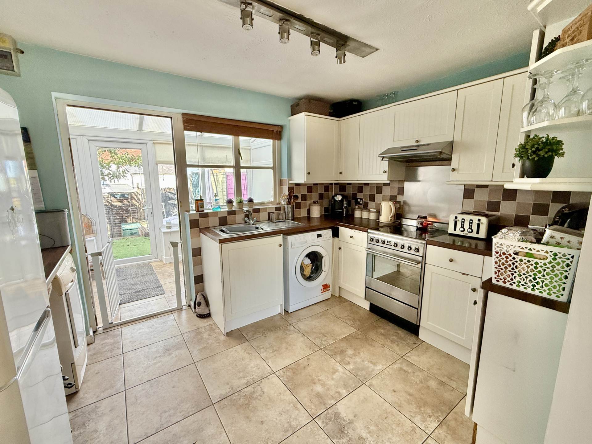 Additional Property Image 2 bedroom Terraced for sale in Didcot 2