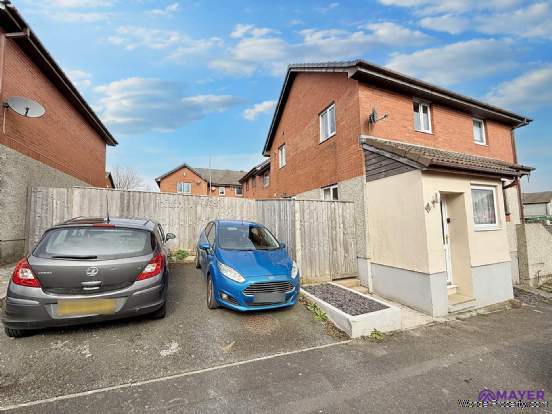 Additional Property Image 1 bedroom Semi Detached for sale in Plymouth 2