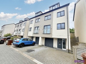 4 bedroom Semi Detached for sale in Plymouth