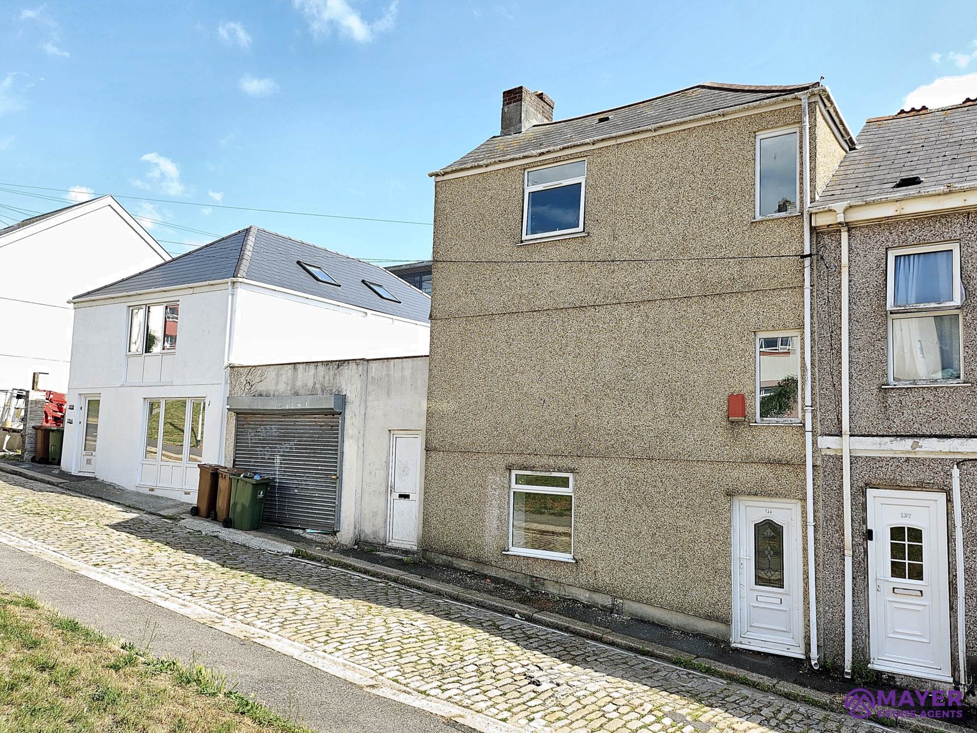 3 bedroom Terraced for sale in Plymouth
