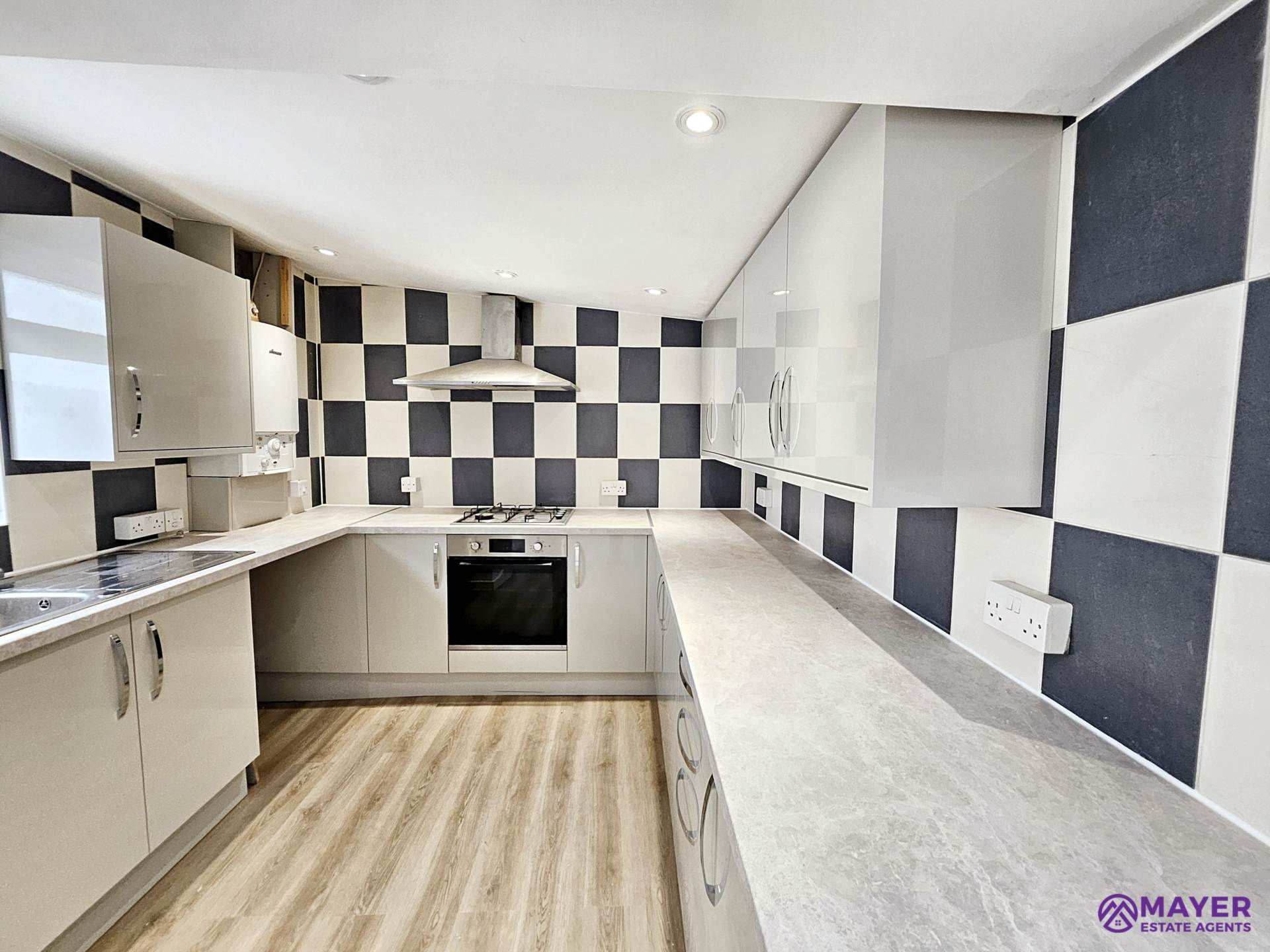 Additional Property Image 3 bedroom Terraced for sale in Plymouth 2