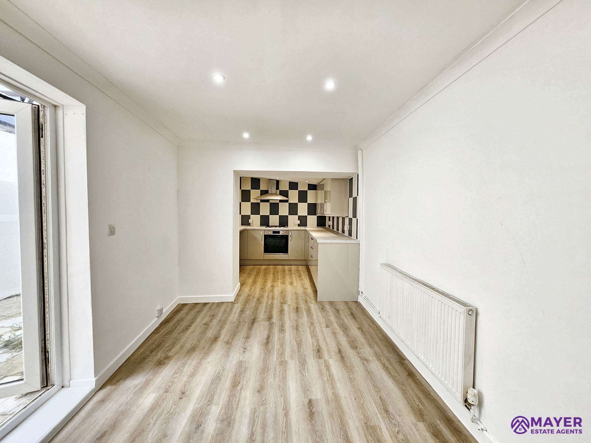 Additional Property Image 3 bedroom Terraced for sale in Plymouth 3
