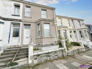 3 bedroom Terraced for sale in Plymouth