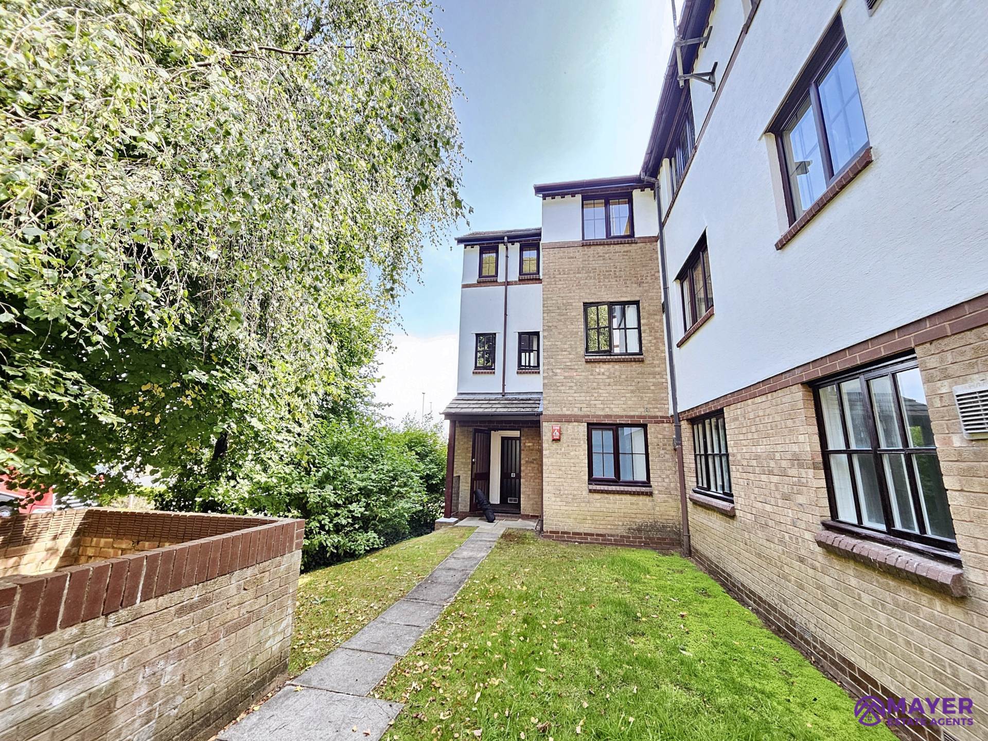 Additional Property Image 2 bedroom Flat for sale in Plymouth 6