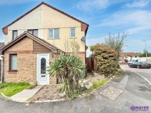 2 bedroom End of Terrace for sale in Plymouth