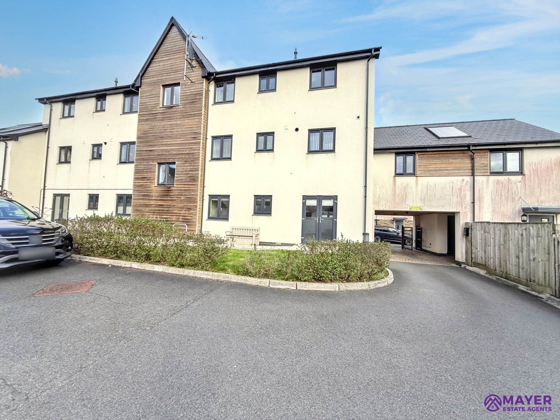 Additional Property Image 2 bedroom Apartment for sale in Plymouth 10