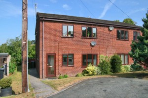 2 bedroom Flat to rent in Macclesfield