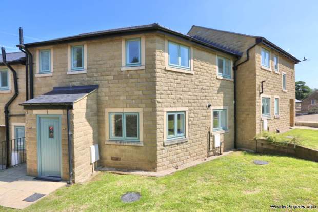 3 bedroom Mews for sale in Macclesfield